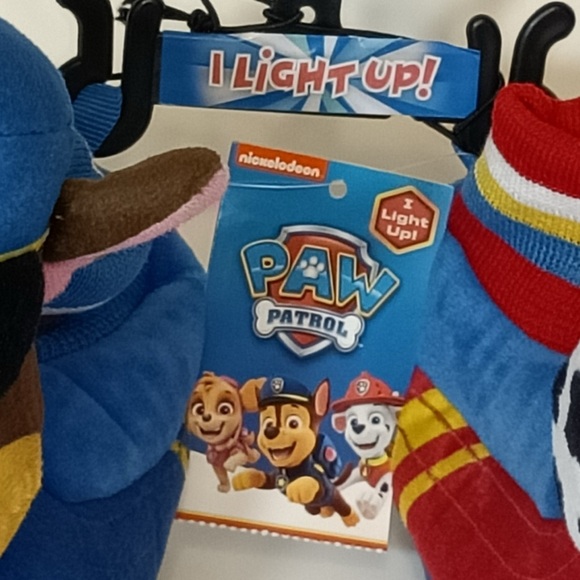 Nickelodeon Paw Patrol Light-Up Slippers - size 5/6 toddler - Picture 2 of 8